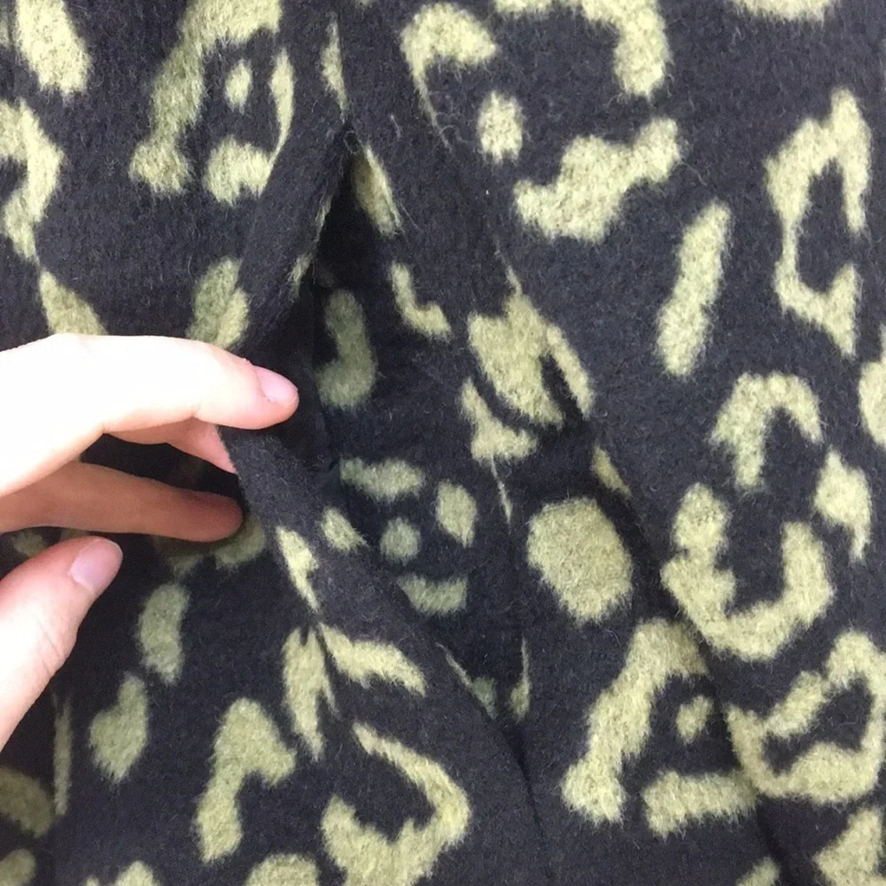 Abbie Mags Women’s Black and Green Cheetah Print Coat Size S Like-NEW - Picture 4 of 7